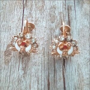 Vintage Non Pierced Petite Screwback Drop Earrings Gold Tone Enamel Rhinestone